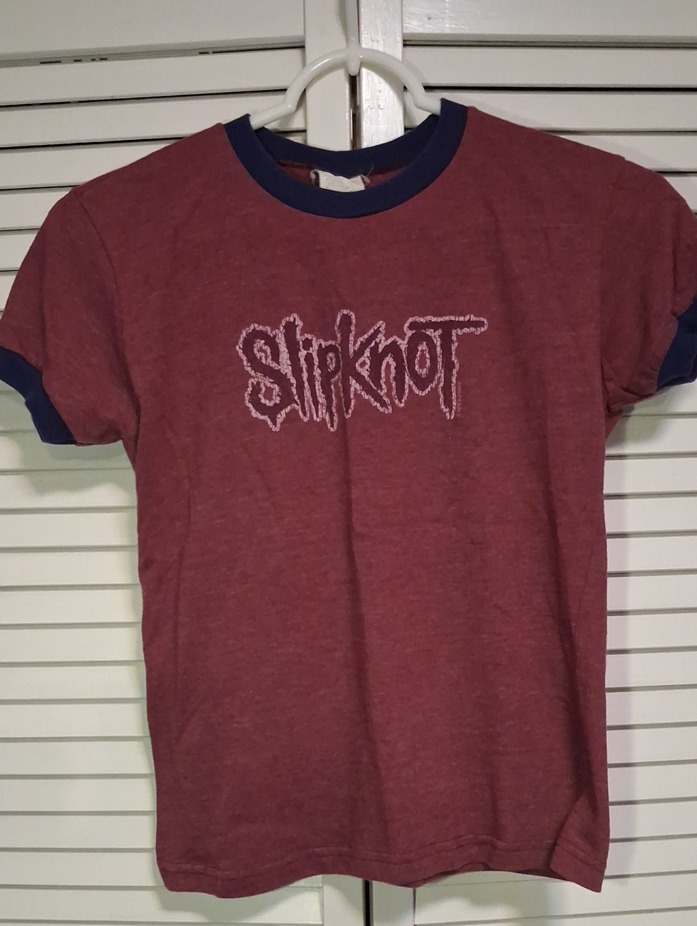 Vintage Slipknot Shirt - Kids Size Burgundy with Navy Trim Ringer. Size M